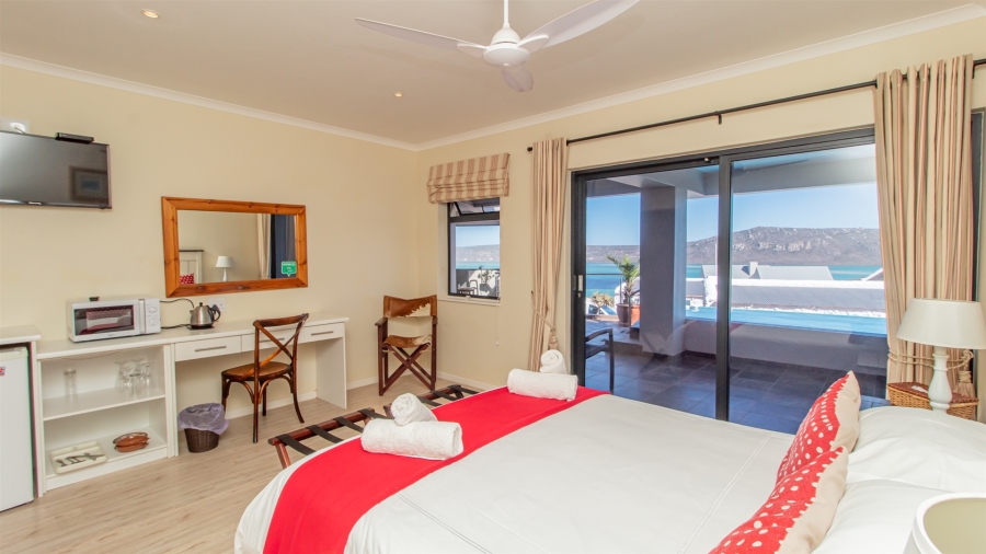 7 Bedroom Property for Sale in Myburgh Park Western Cape